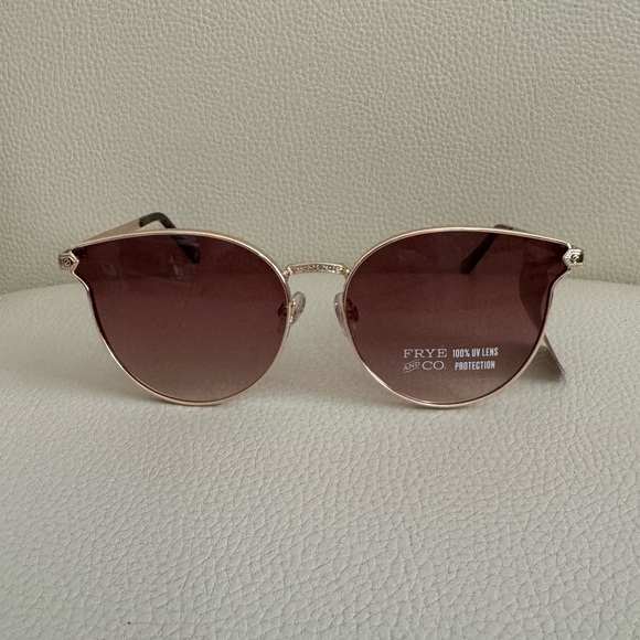 FRYE & CO Women\'s Cat Eye Gold Tone Metal Frame Sunglasses. MSRP $89 main image 8